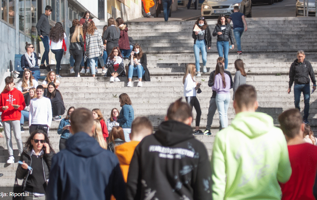učenici riječka gimnazija stepenice riportal učenici riječka gimnazija stepenice riportal