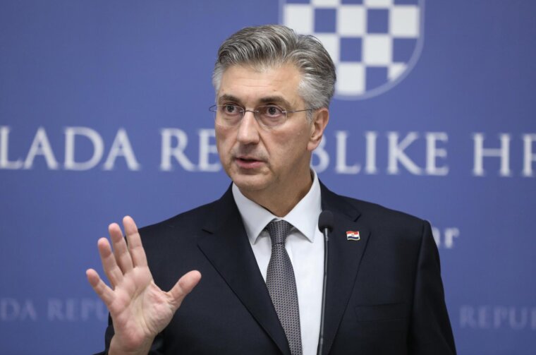 Zagreb: Premijer Andrej Plenković održao izvanrednu konferenciju za medije
