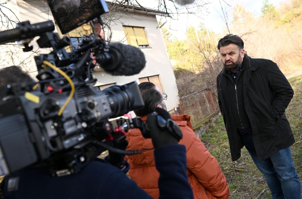 Proveli smo jedan dan na snimanju Dosjea Jarak: Serijski ubojice trovali su ljude za par stotina kuna Proveli smo jedan dan na snimanju Dosjea Jarak: Serijski ubojice trovali su ljude za par stotina kuna