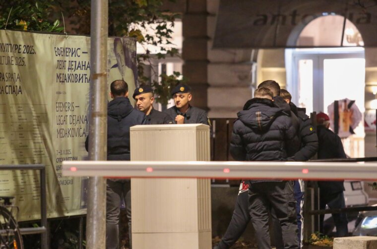 Zagreb: Otvorenjem izložbe “Efemeris – legat Dejana Medakovića” službeno otvoreni ovogodišnji Dani srpske kulture Zagreb: Otvorenjem izložbe “Efemeris – legat Dejana Medakovića” službeno otvoreni ovogodišnji Dani srpske kulture