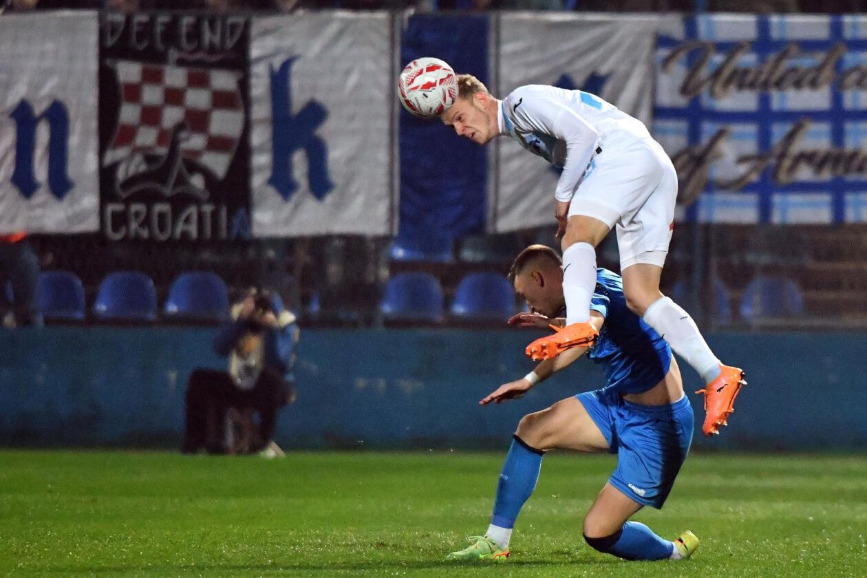 Varaždin i Rijeka sastali se u 13. kolu SuperSport HNL-a Varaždin i Rijeka sastali se u 13. kolu SuperSport HNL-a