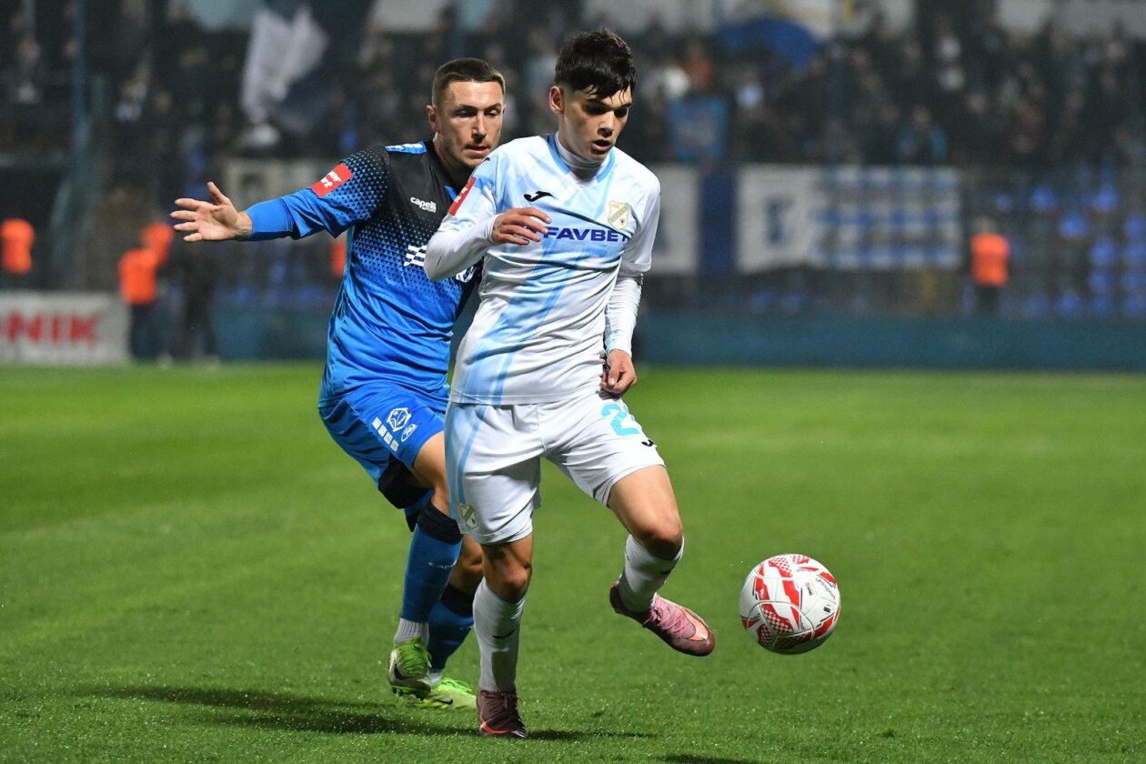 Varaždin i Rijeka sastali se u 13. kolu SuperSport HNL-a Varaždin i Rijeka sastali se u 13. kolu SuperSport HNL-a