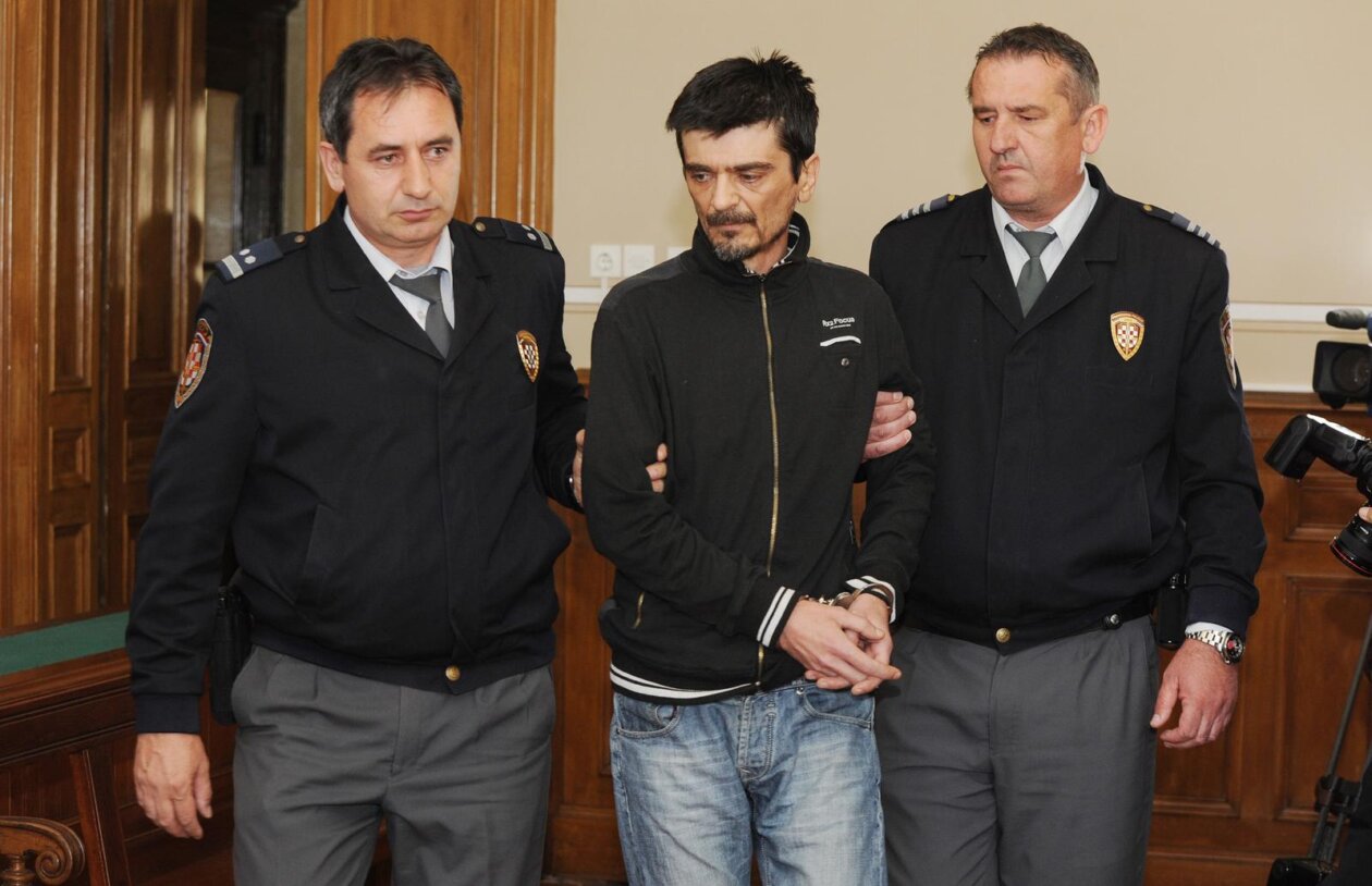 ibenik: Dragan Paravinja osu?en na 40 godina zatvora za ubojstvo Antonije Bili? ibenik: Dragan Paravinja osu?en na 40 godina zatvora za ubojstvo Antonije Bili?