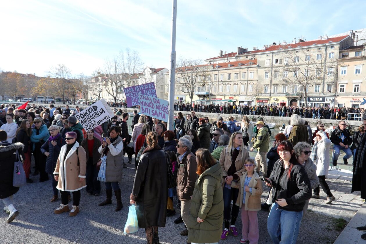 Rijeka: Prosvjedni marš Ujedinjeni protiv fašizma Rijeka: Prosvjedni marš Ujedinjeni protiv fašizma