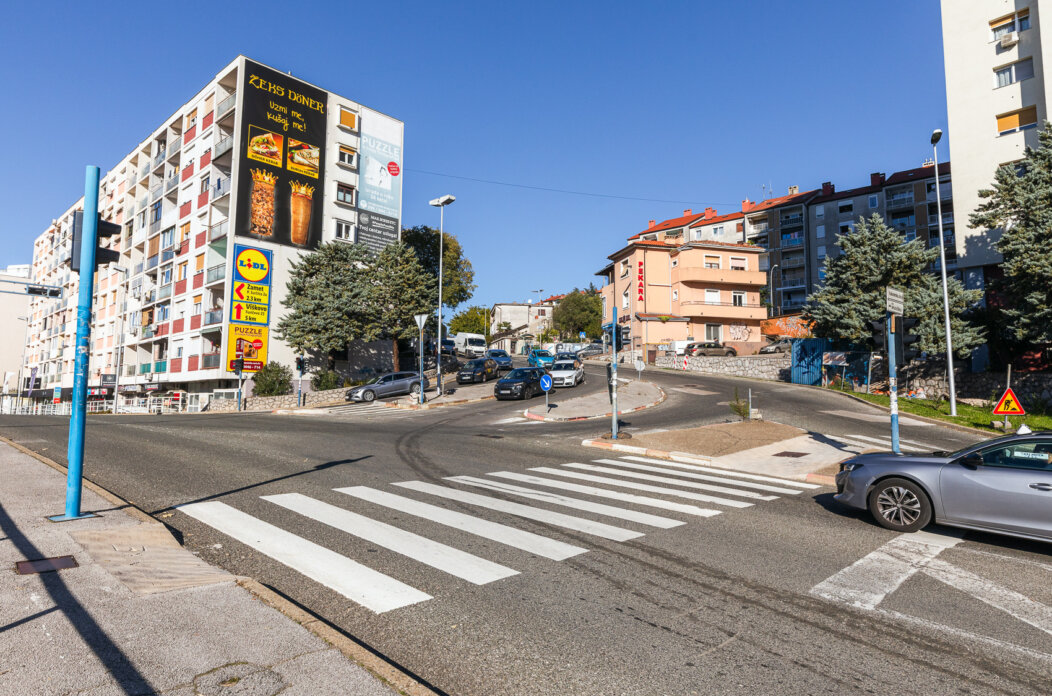 Promet Pehlin Vukovarska ulica raskršće-7994 Promet Pehlin Vukovarska ulica raskršće-7994