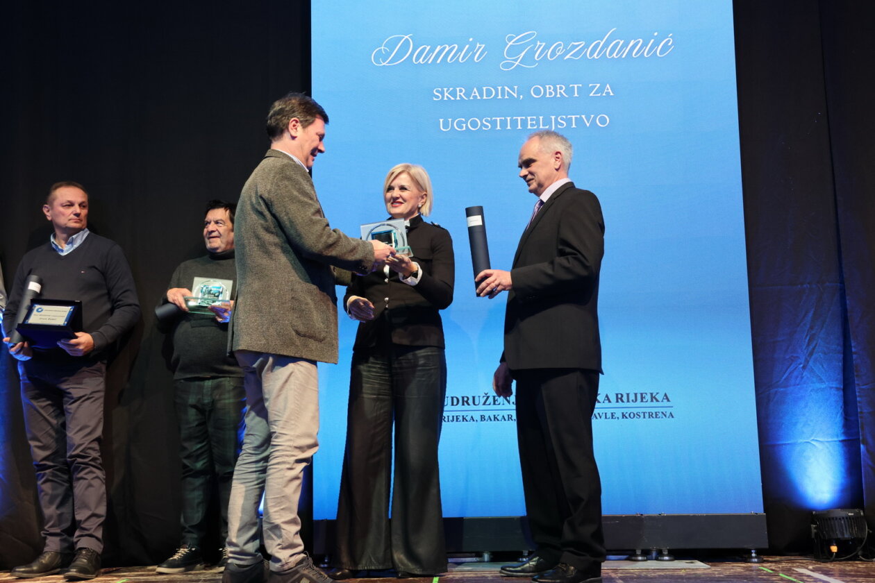 Svecana-sjednica-Skupstine-Udruzenja-obrtnika-Rijeka-8 Svecana-sjednica-Skupstine-Udruzenja-obrtnika-Rijeka-8