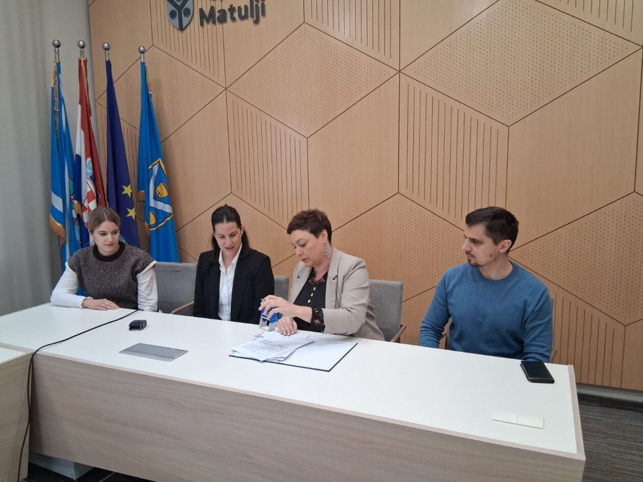 potpisivanje ugovora o izvođenju radova na cesti, C-O, D-O i dionici ceste F-E-D-F u radnoj zoni R2 u Matulji studeni 2025 potpisivanje ugovora o izvođenju radova na cesti, C-O, D-O i dionici ceste F-E-D-F u radnoj zoni R2 u Matulji studeni 2025