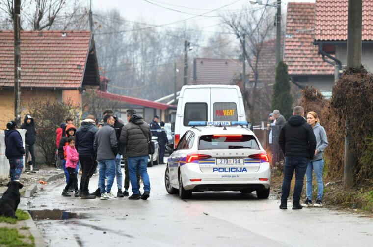 Mursko Središće: Muškarac iz vatrenog oružja pucao u dvije žene, očevid je u tijeku Mursko Središće: Muškarac iz vatrenog oružja pucao u dvije žene, očevid je u tijeku
