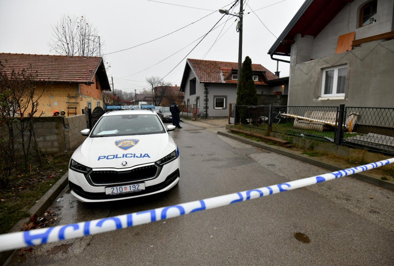 Mursko Središće: Muškarac iz vatrenog oružja pucao u dvije žene, očevid je u tijeku Mursko Središće: Muškarac iz vatrenog oružja pucao u dvije žene, očevid je u tijeku
