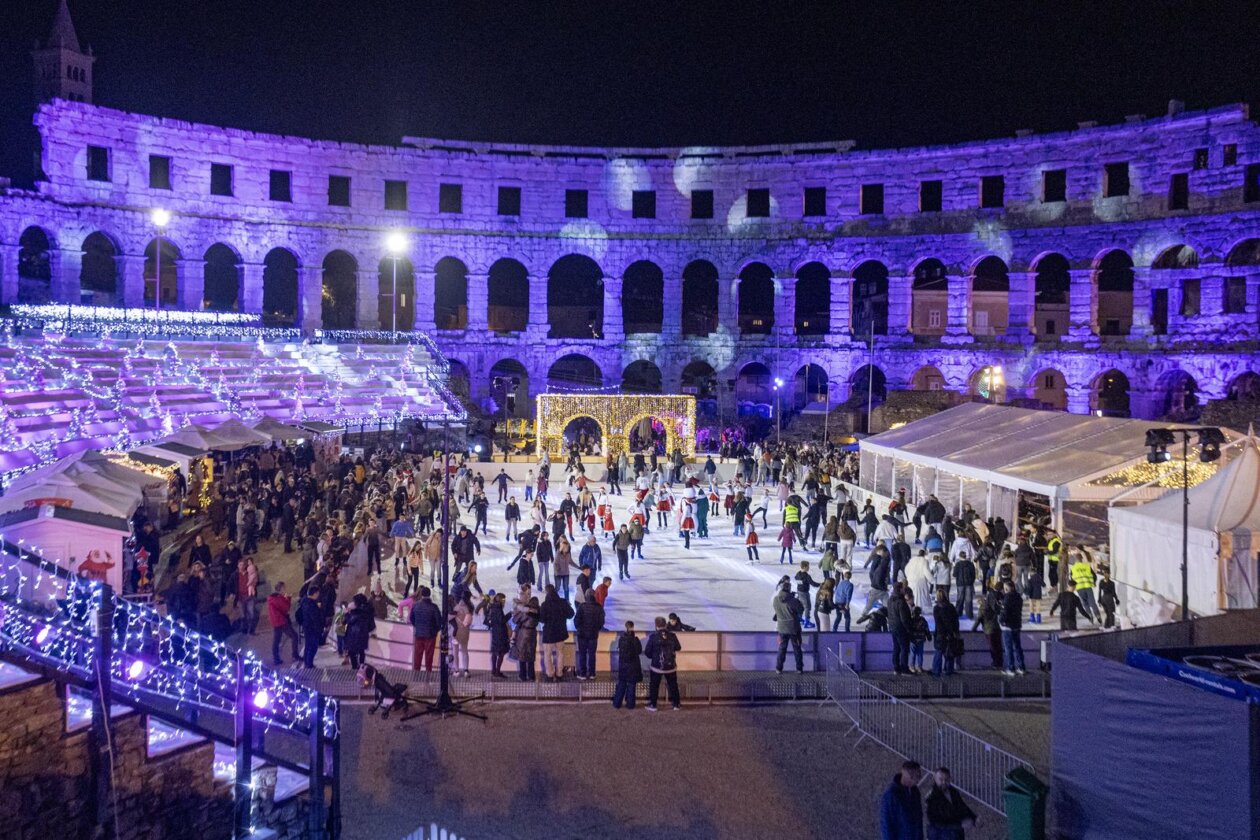 Pula: Svečano otvorenje klizališta u Areni Pula: Svečano otvorenje klizališta u Areni
