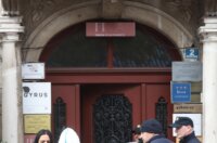 Rijeka: Žena umrla na stubištu, u stanu pronađen muškarac s ozljedama vrata