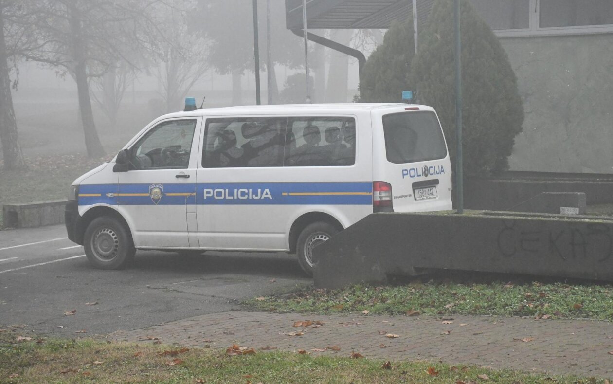 U Savi kod Slavonskog Broda  prevrnuo se čamac s ljudima, najmanje jedna osoba poginula