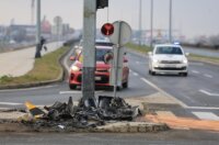 Velika Gorica: Automobilom sletio s ceste pa udario u stup Velika Gorica: Automobilom sletio s ceste pa udario u stup