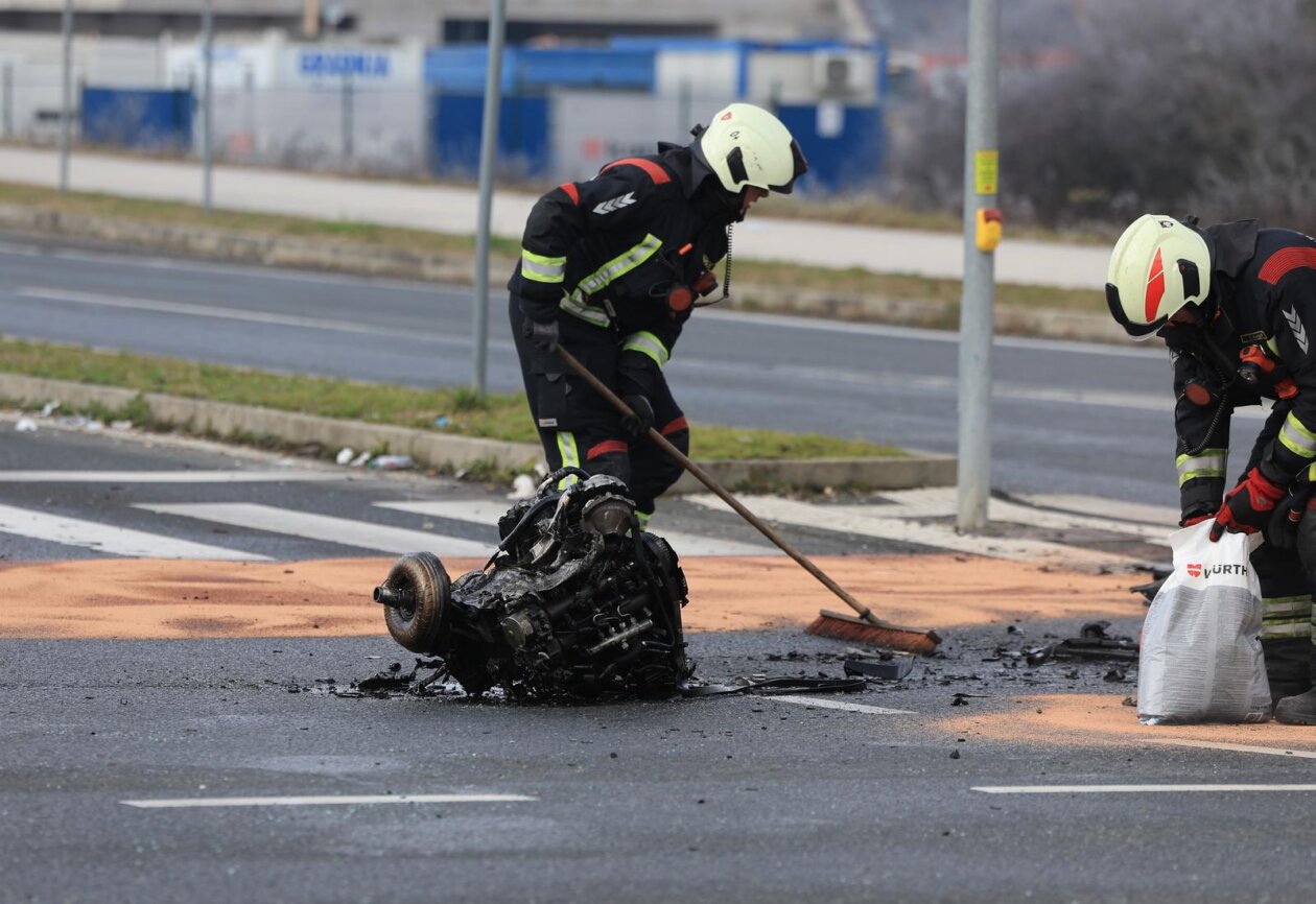 Velika Gorica: Automobilom sletio s ceste pa udario u stup Velika Gorica: Automobilom sletio s ceste pa udario u stup