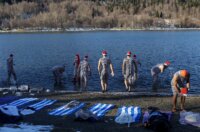 Fužine: Opatijski Kukali okupali se u hladnom jezeru Bajer Fužine: Opatijski Kukali okupali se u hladnom jezeru Bajer