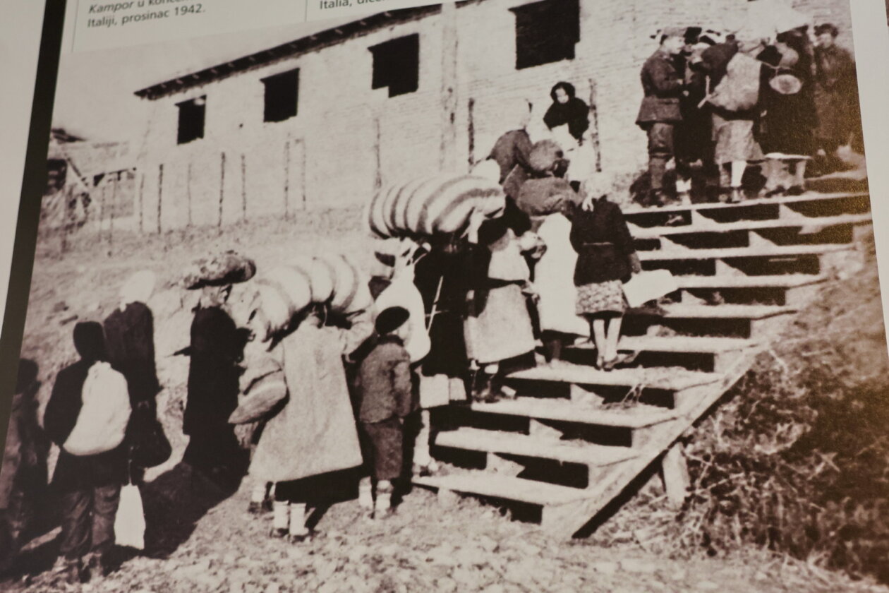 Izlozba-o-talijanskim-fasistickim-logorima-u-Hrvatskom-primorju-15 Izlozba-o-talijanskim-fasistickim-logorima-u-Hrvatskom-primorju-15
