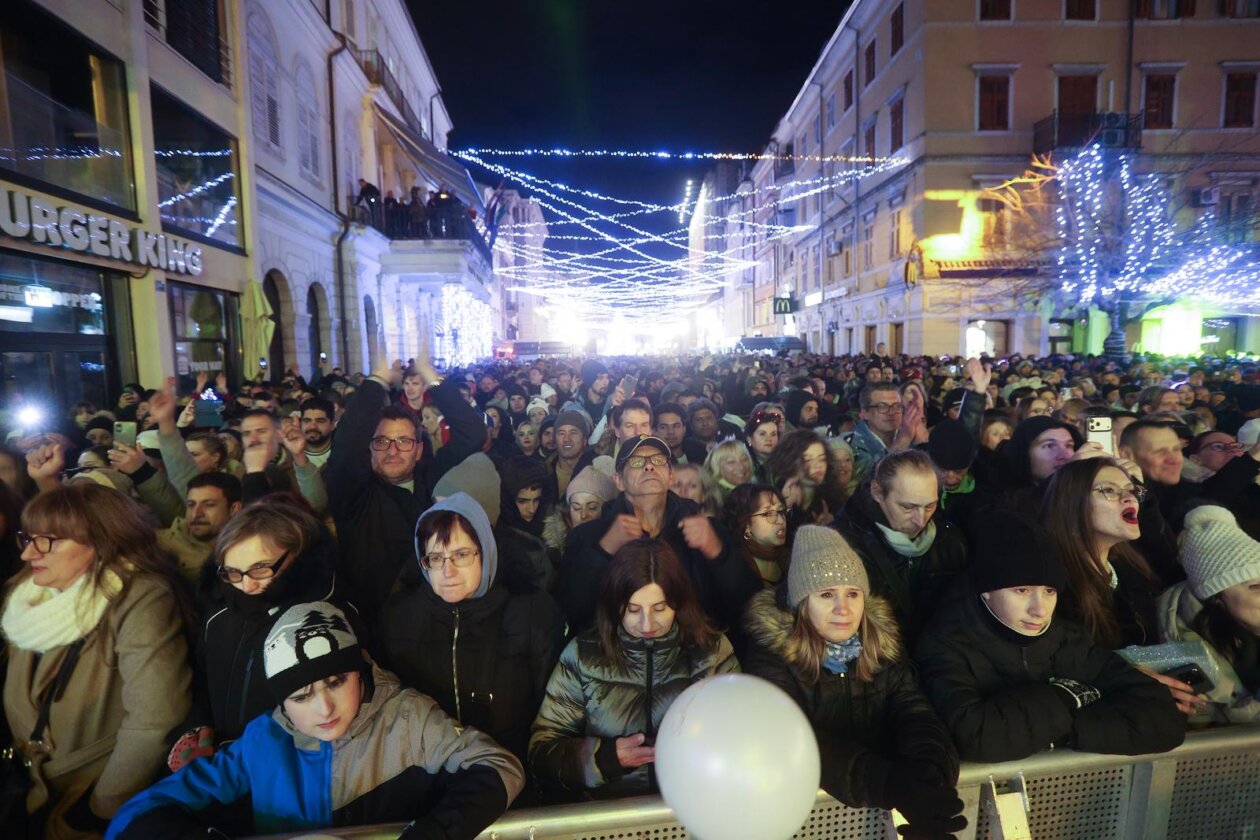 Rijeka je u 2026. godinu ušla uz veliki Big CroDance Party na Korzu Rijeka je u 2026. godinu ušla uz veliki Big CroDance Party na Korzu