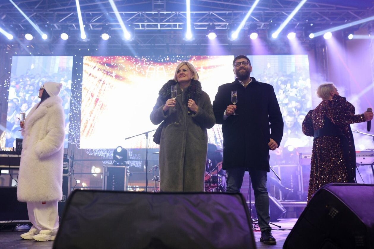 Rijeka je u 2026. godinu ušla uz veliki Big CroDance Party na Korzu Rijeka je u 2026. godinu ušla uz veliki Big CroDance Party na Korzu