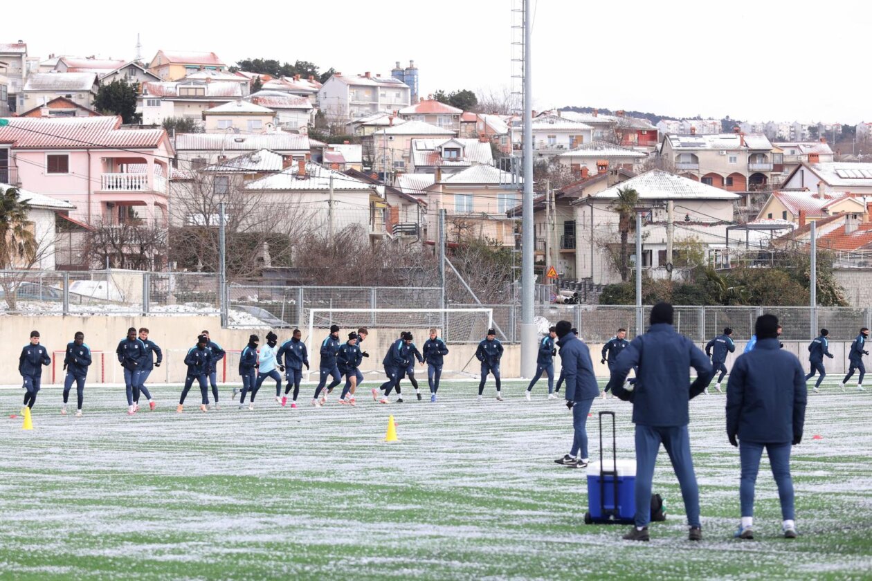 Nogometaši Rijeke počeli s pripremama za drugi dio sezone Nogometaši Rijeke počeli s pripremama za drugi dio sezone