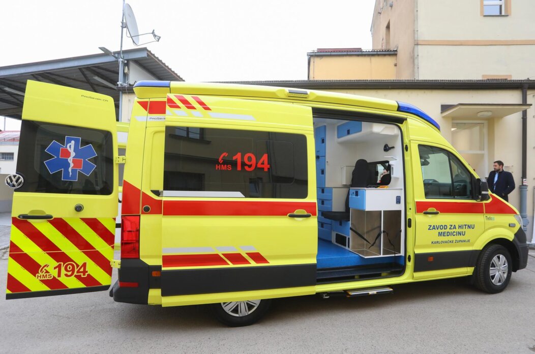Karlovac: Uručenje novog vozila Hitnoj medicinskoj pomoći Karlovac: Uručenje novog vozila Hitnoj medicinskoj pomoći