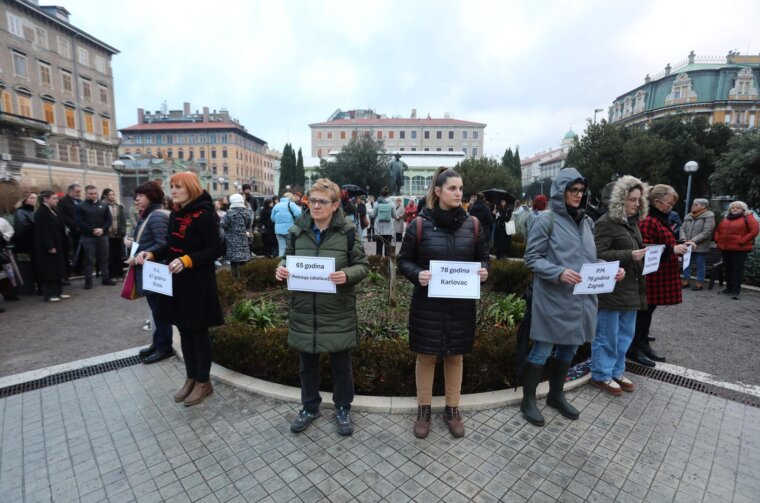 Rijeka: Okupljanje na kojem su se prisutni prisjetili svih ubijenih žena u Hrvatskoj u 2025. godini