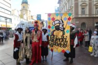 Rijeka: Parada karnevalskih zastava i predaja gradskog ključa maškarama Rijeka: Parada karnevalskih zastava i predaja gradskog ključa maškarama