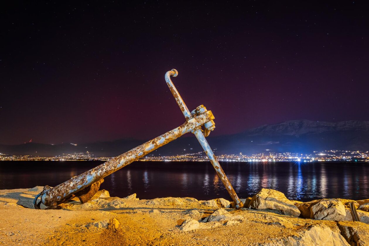 Pogled na auroru borealis iz lučice Spinut Pogled na auroru borealis iz lučice Spinut
