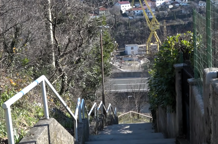STUBE VEŽICA KOSTRENA KANAL RI