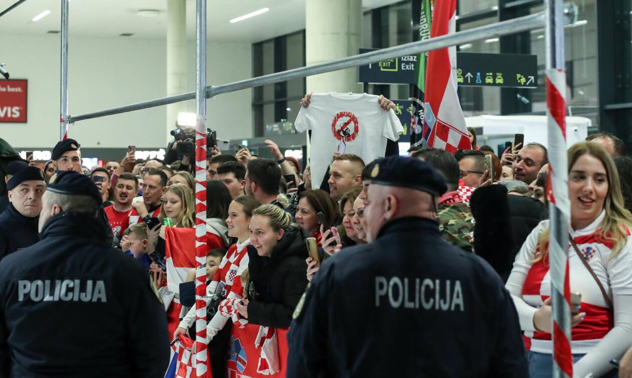 Doček brončanih rukometaša u Zračnoj luci Franjo Tuđman Doček brončanih rukometaša u Zračnoj luci Franjo Tuđman