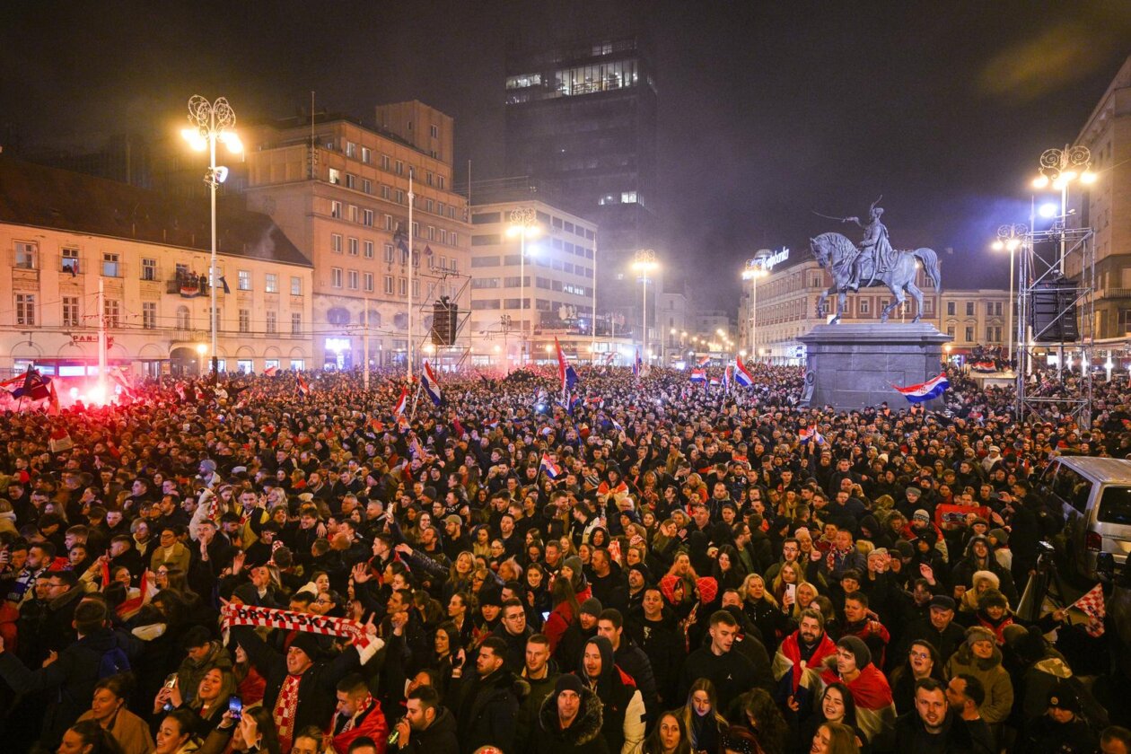 Zagreb: Svečani doček rukometnih reprezentativaca nakon osvojene bronce na Europskom prvenstvu Zagreb: Svečani doček rukometnih reprezentativaca nakon osvojene bronce na Europskom prvenstvu