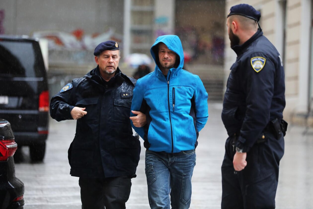 Rijeka: Privođenje osumnjičenih na ispitivanje u USKOK Rijeka: Privođenje osumnjičenih na ispitivanje u USKOK