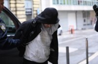 Rijeka: Privođenje osumnjičenih na ispitivanje u USKOK Rijeka: Privođenje osumnjičenih na ispitivanje u USKOK