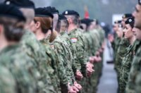 Zagreb: Svečani ispraćaj 8. hrvatskoga kontingenta u NATO-ovu aktivnost prednjih kopnenih snaga u Mađarsku Zagreb: Svečani ispraćaj 8. hrvatskoga kontingenta u NATO-ovu aktivnost prednjih kopnenih snaga u Mađarsku