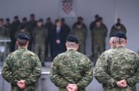 Zagreb: Svečani ispraćaj 8. hrvatskoga kontingenta u NATO-ovu aktivnost prednjih kopnenih snaga u Mađarsku Zagreb: Svečani ispraćaj 8. hrvatskoga kontingenta u NATO-ovu aktivnost prednjih kopnenih snaga u Mađarsku