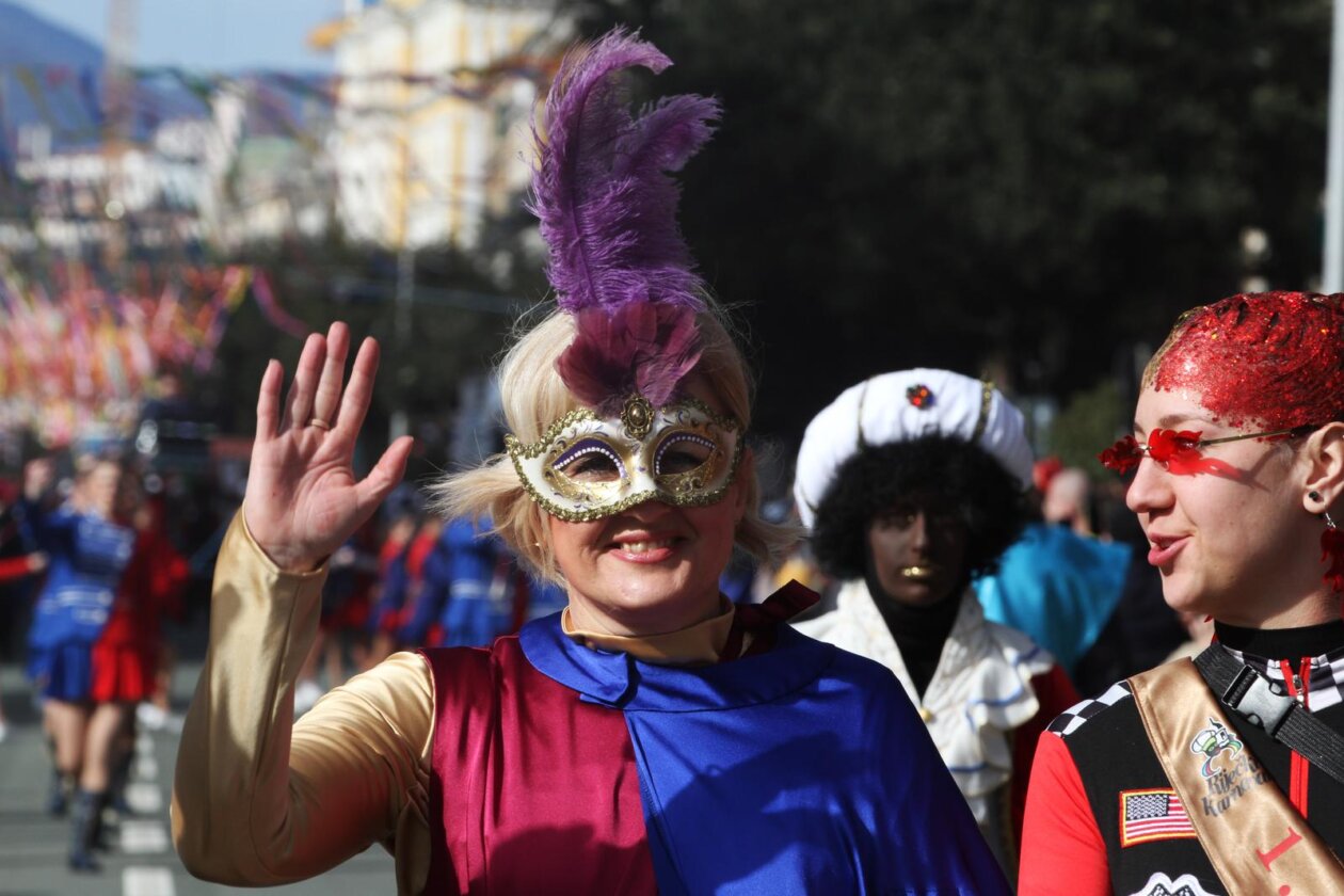 Rijeka: Tradicionalnom Međunarodnom karnevalskom povorkom završio 43. Riječki karneval