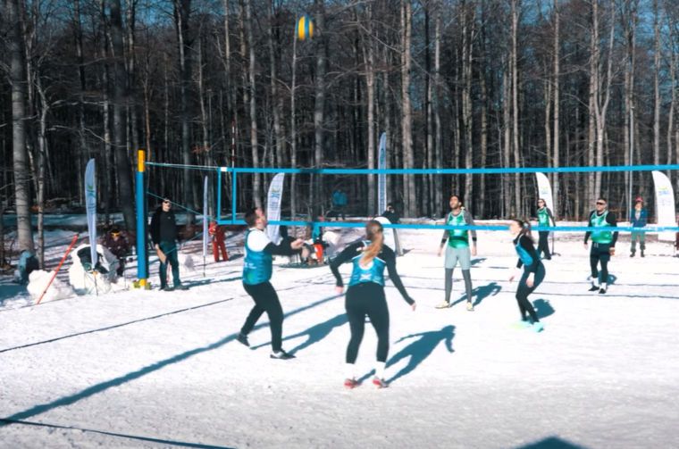 platak odbojka na snijegu