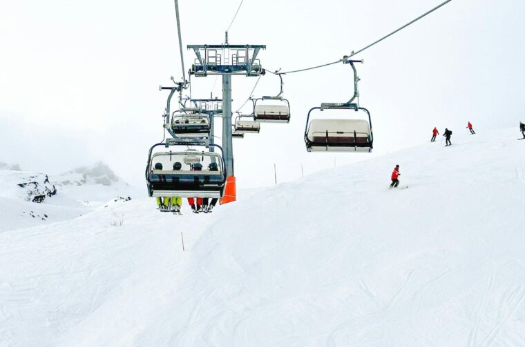 žičara skijanje švicarska pexels-benprater-20213037