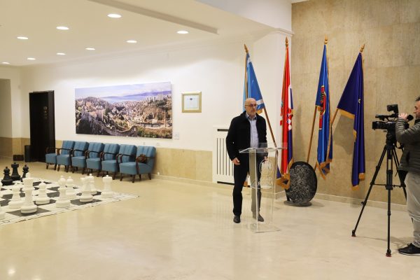 Ivan-Mandekic-600×400 Ivan-Mandekic-600×400
