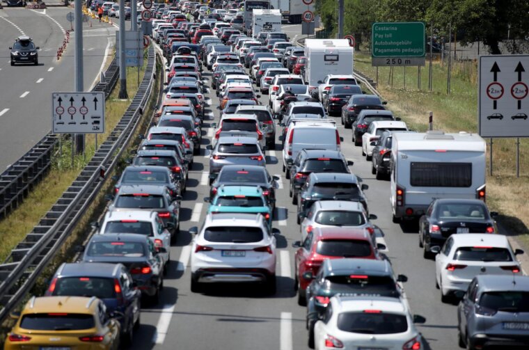 Zagreb: Velika gužva na naplatnoj postaji Lučko