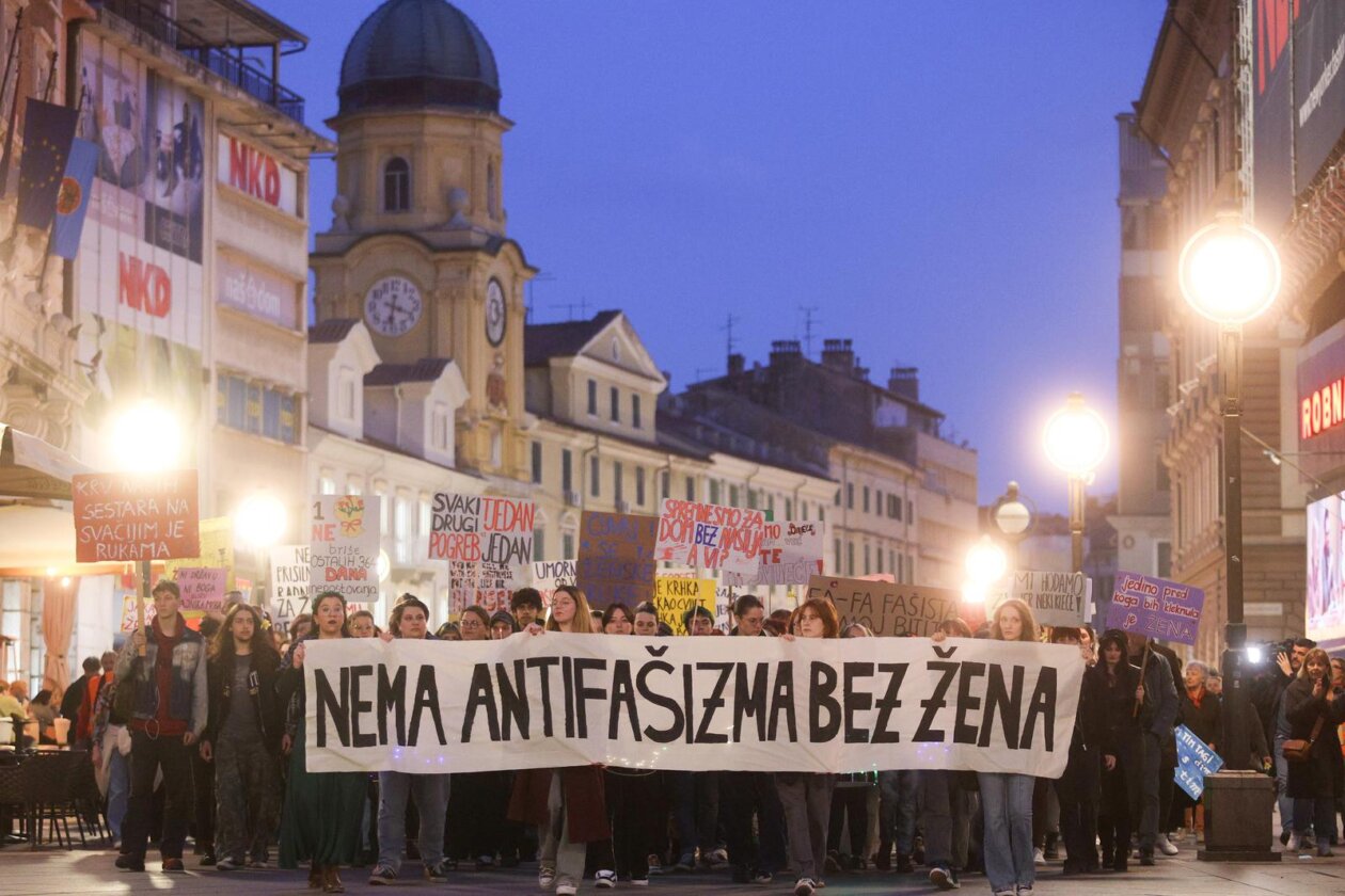 Rijeka: Noćni marš za Osmi mart Rijeka: Noćni marš za Osmi mart