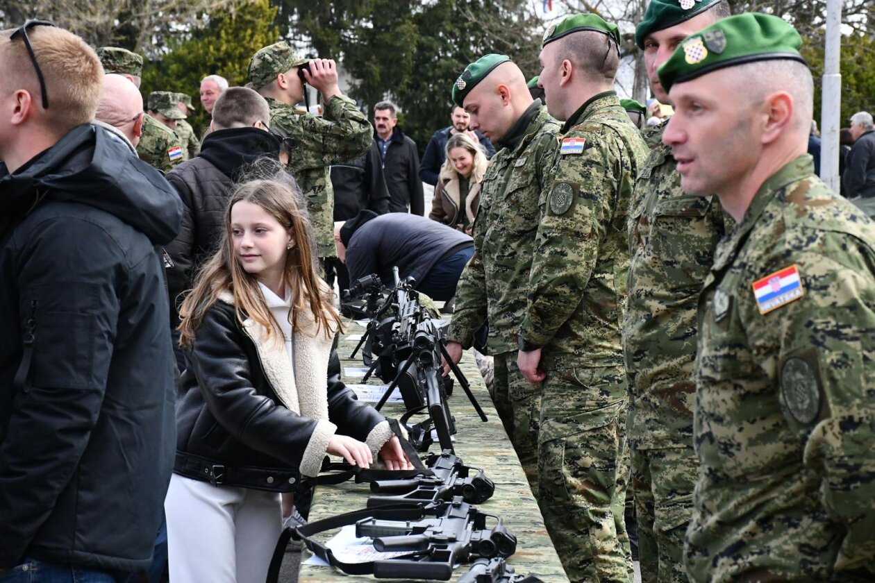 Požega: Svečana prisega ročnika na temeljnom vojnom osposobljavanju