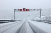 Zbog snijega otežan promet u Gorskom kotaru
