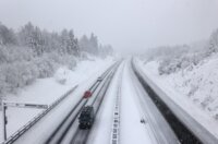 Zbog snijega otežan promet u Gorskom kotaru