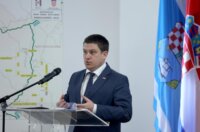 Premijer Plenković posjetio je LNG Terminal i JANAF Terminal Premijer Plenković posjetio je LNG Terminal i JANAF Terminal