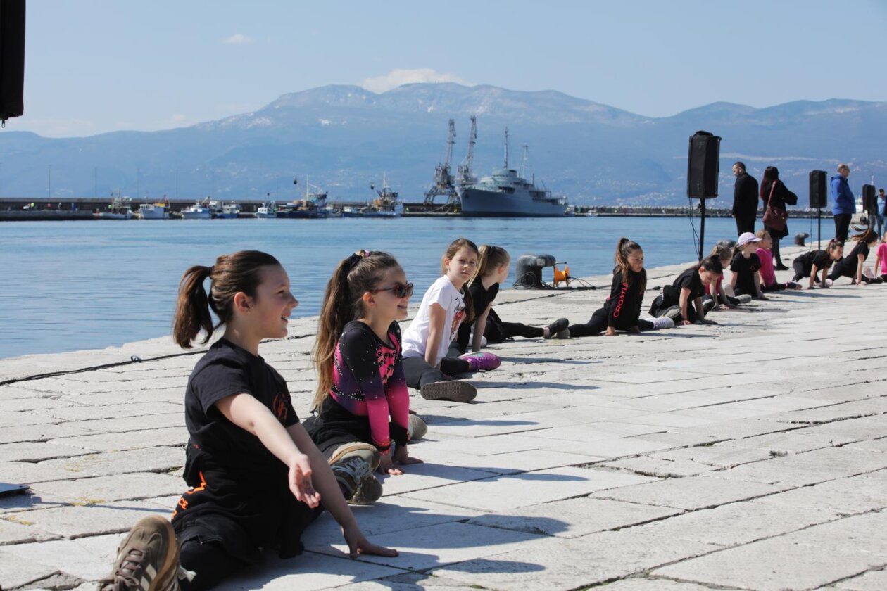 Rijeka: Najuduža špaga na svijetu na gatu Karoline riječke