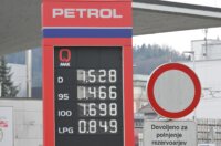 U Sloveniji ograničeno točenje goriva, posebne mjere za strance