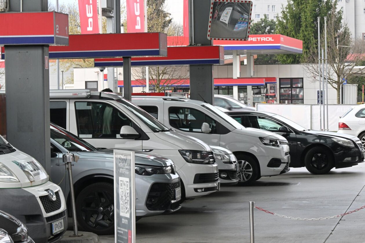 U Sloveniji ograničeno točenje goriva, posebne mjere za strance