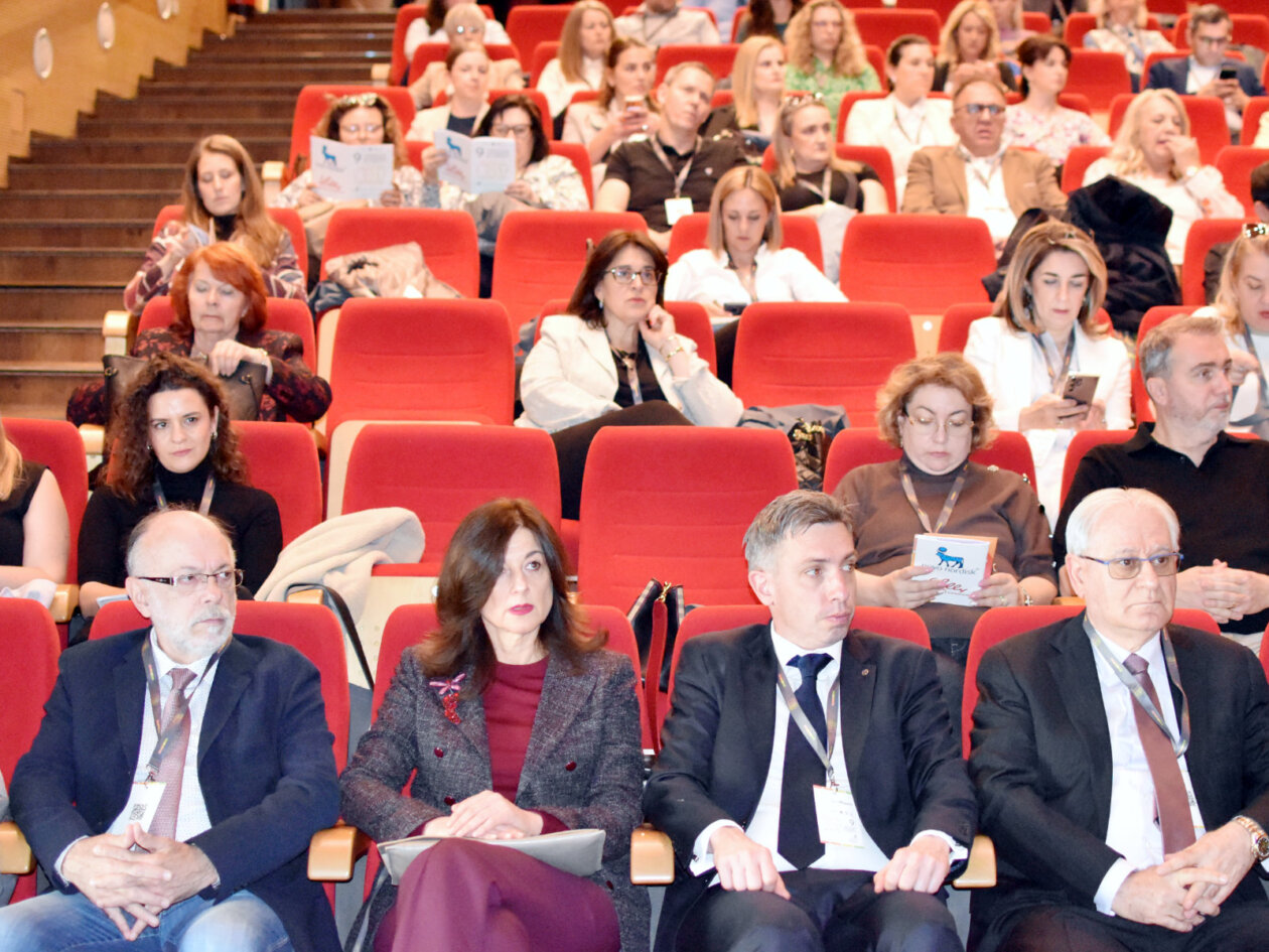 9 Kongres o debljini Hrvatskog društva za debljinu 004 9 Kongres o debljini Hrvatskog društva za debljinu 004