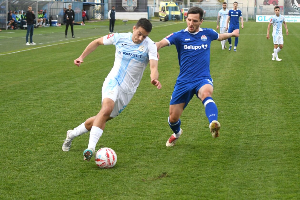Slaven Belupo i Rijeka sastali se u 28. kolu SuperSport HNL-a Slaven Belupo i Rijeka sastali se u 28. kolu SuperSport HNL-a