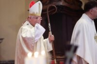 Rijeka: Riječki nadbiskup Mate Uzinić predvodio je uskršnje liturgijsko slavlje u katedrali sv. Vida
